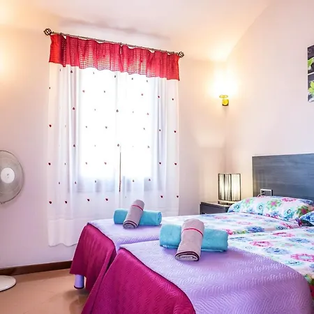Seaside Ciutadella: Beach-nearby Retreat With Pool And Wi-fi * Sa Caleta
