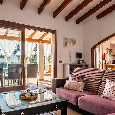 Elegant In Ciutadella De Menorca With Private Pool וילה