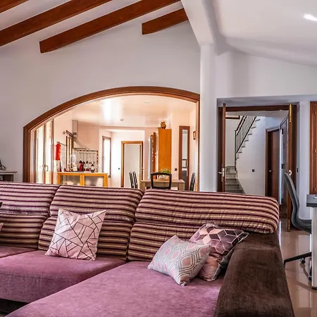 Elegant In Ciutadella De Menorca With Private Pool סה קאלטה